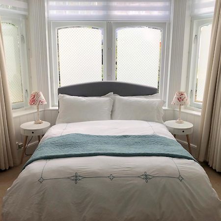 Spacious Comfortable Flat With Free Parking In East Finchley, Muswell Hill & Close To Alexandra Palace ลอนดอน ภายนอก รูปภาพ