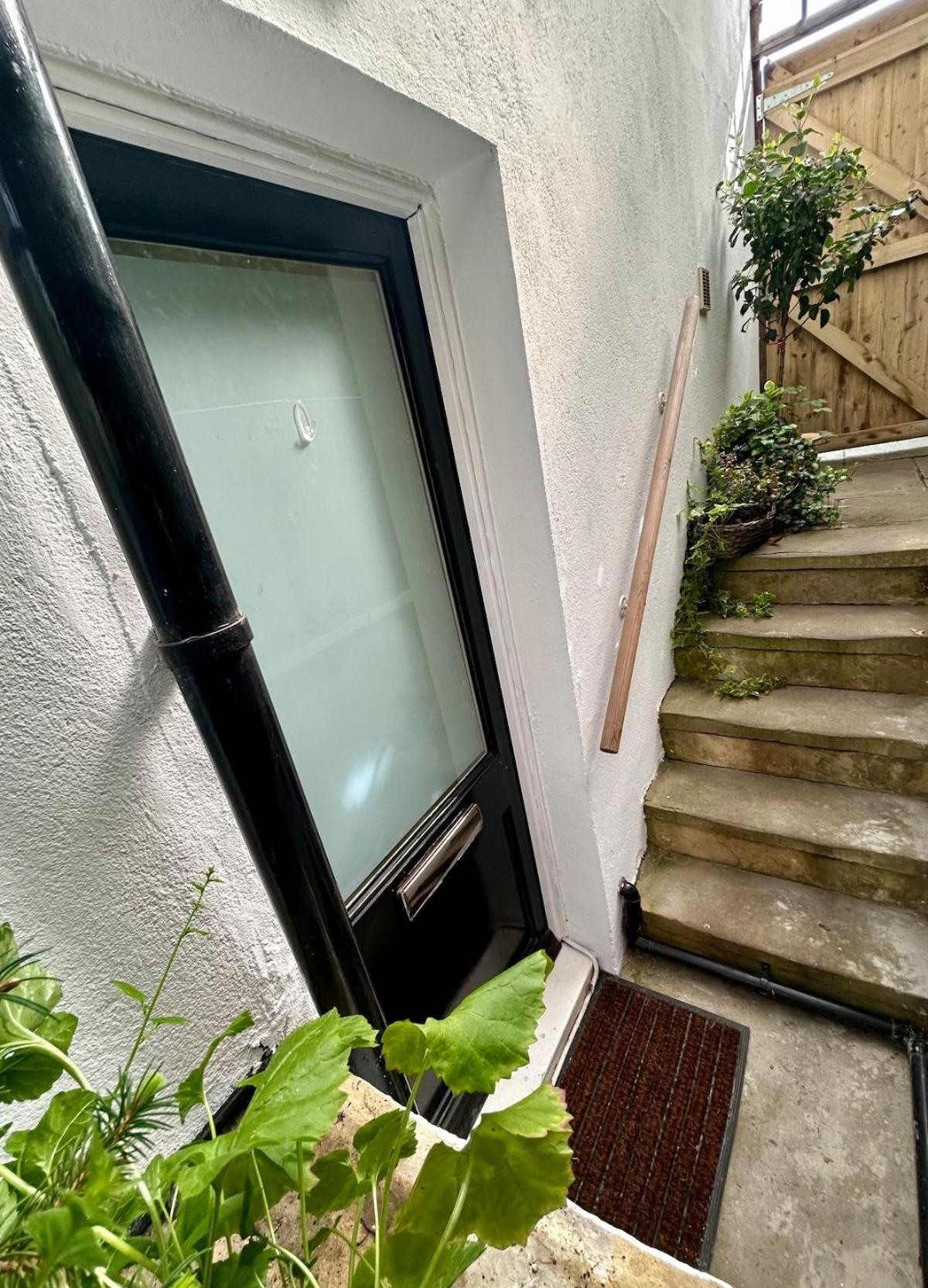 Spacious Comfortable Flat With Free Parking In East Finchley, Muswell Hill & Close To Alexandra Palace ลอนดอน ภายนอก รูปภาพ