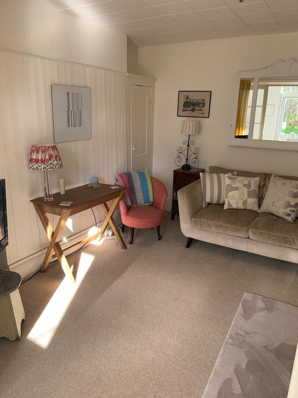 Spacious Comfortable Flat With Free Parking In East Finchley, Muswell Hill & Close To Alexandra Palace ลอนดอน ภายนอก รูปภาพ